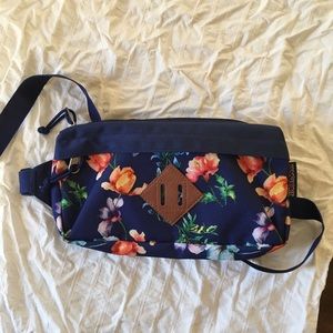 Jan sport floral fanny pack